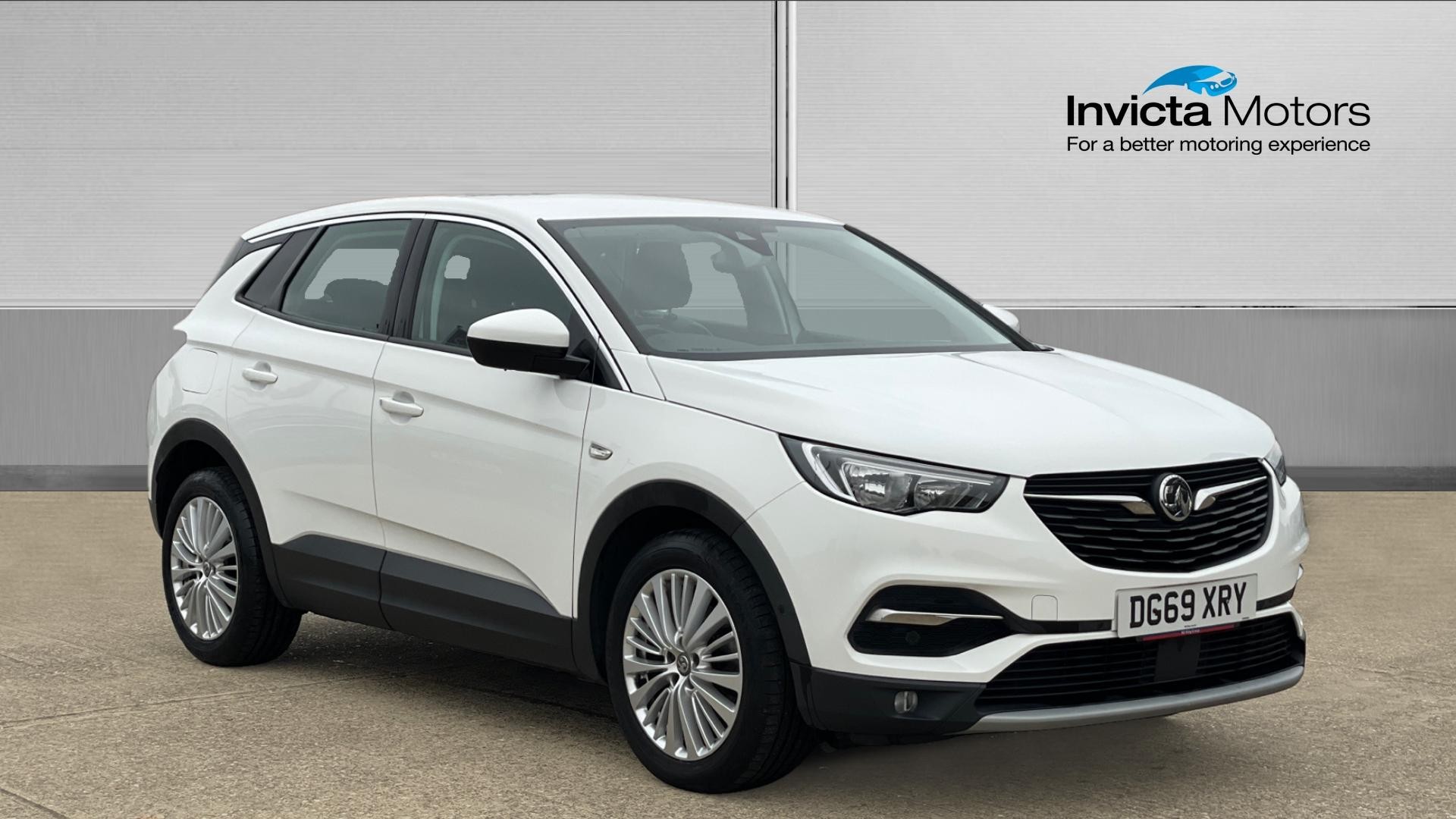 Main listing image - Vauxhall Grandland X