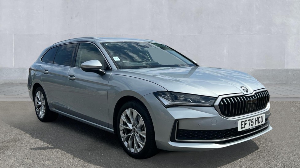 Main listing image - Skoda Superb