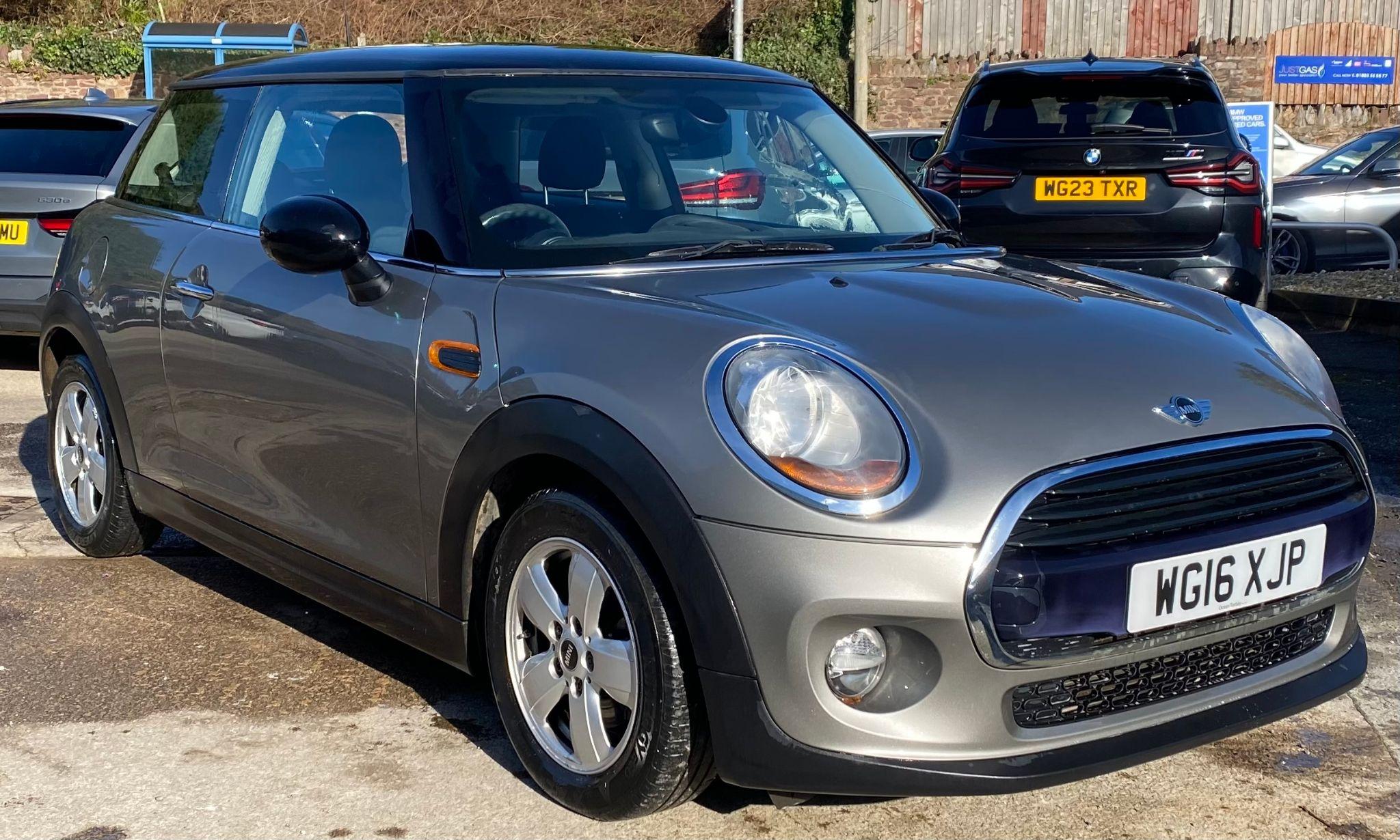 Main listing image - MINI Hatchback