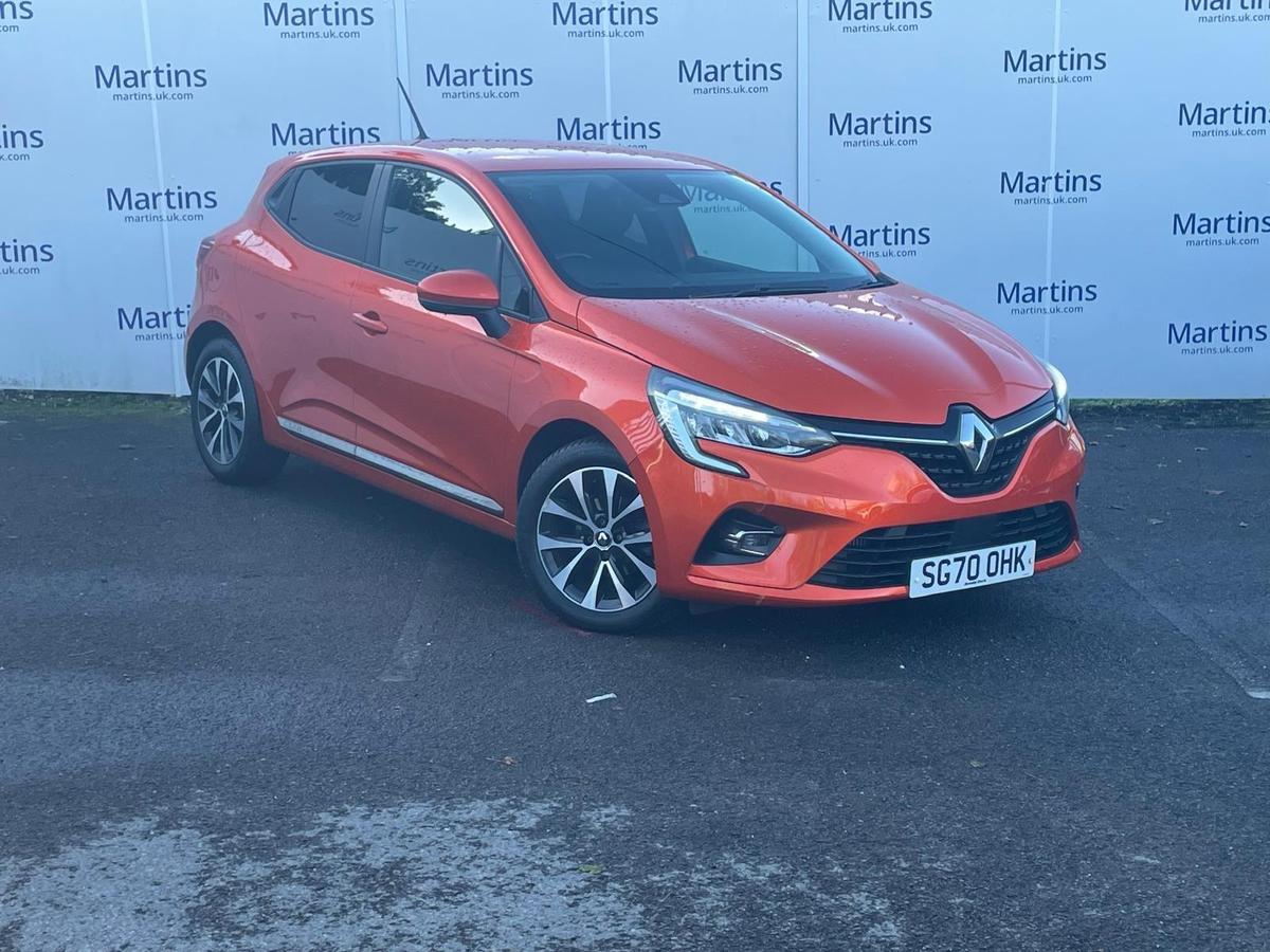 Main listing image - Renault Clio