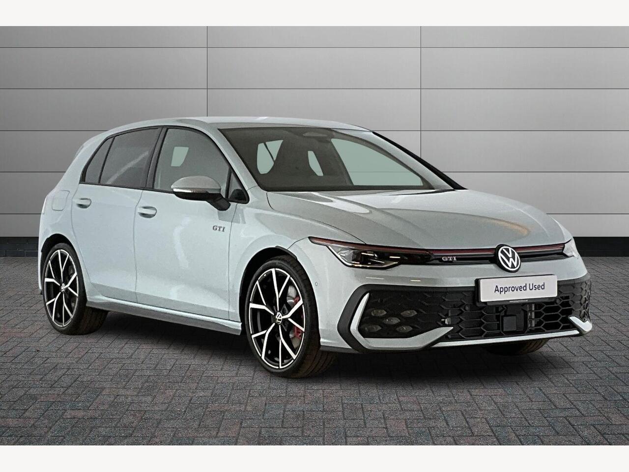 Main listing image - Volkswagen Golf
