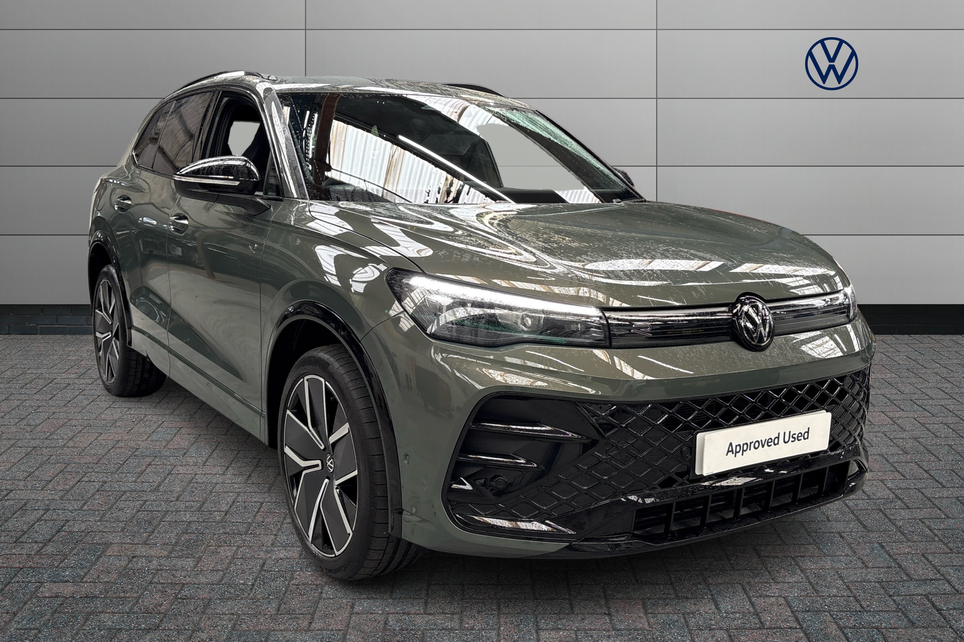Main listing image - Volkswagen Tiguan