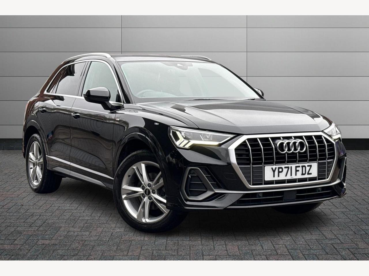 Main listing image - Audi Q3