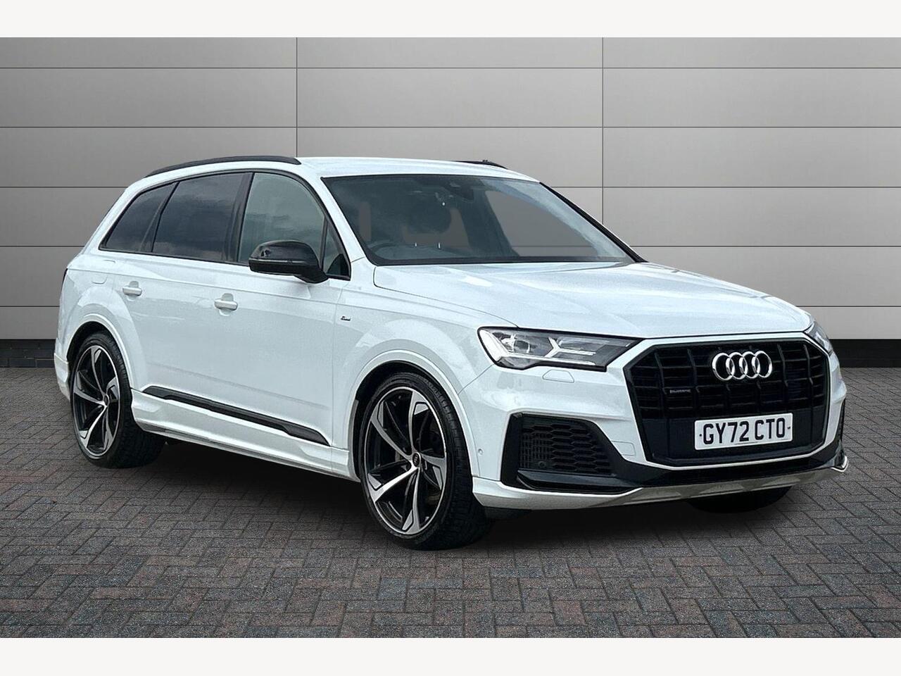 Main listing image - Audi Q7