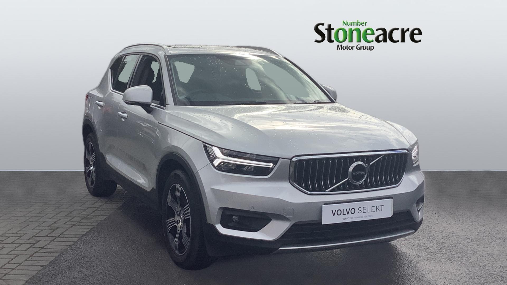 Main listing image - Volvo XC40