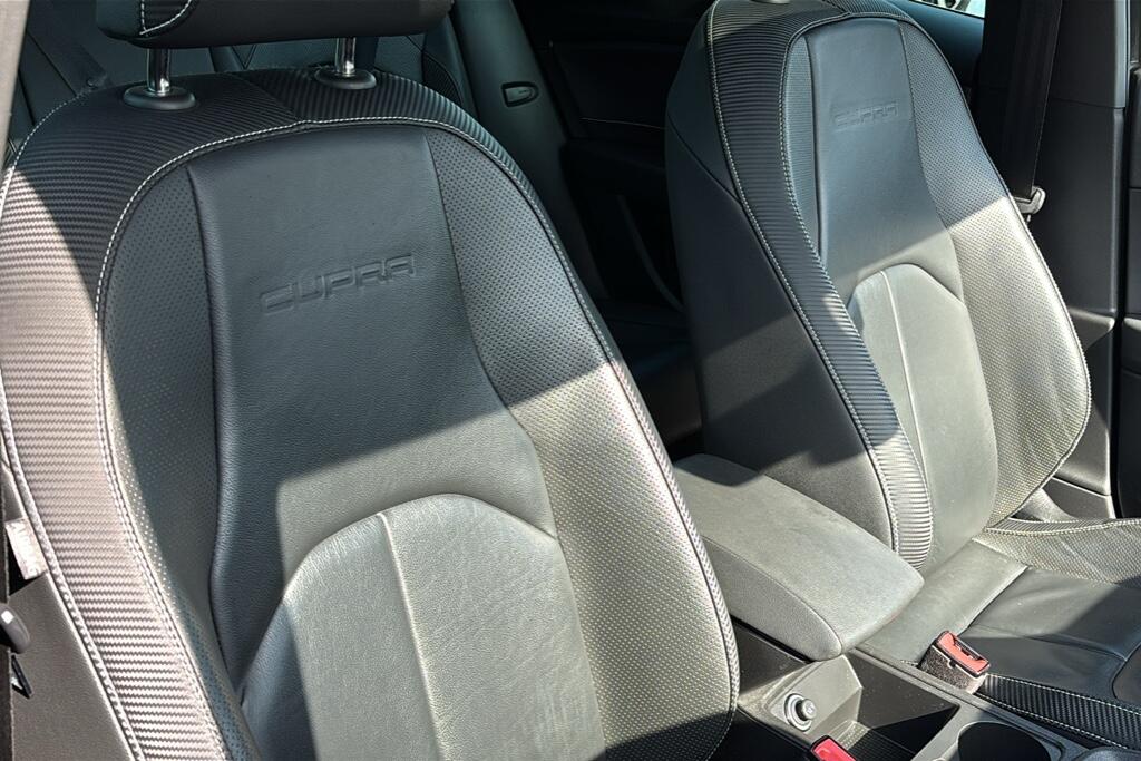 Main listing image - SEAT Leon