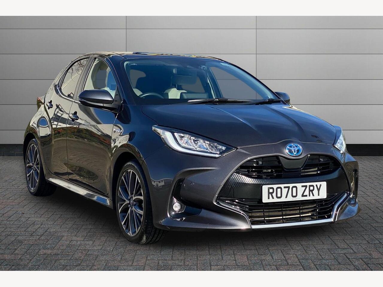 Main listing image - Toyota Yaris