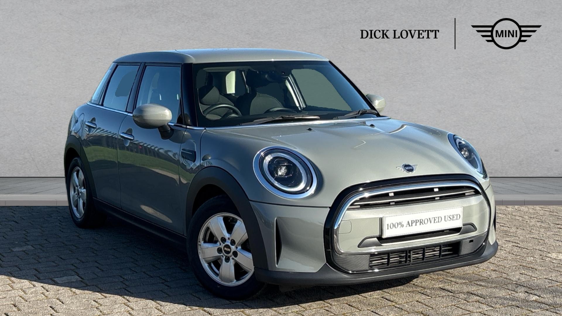 Main listing image - MINI Hatchback 5dr