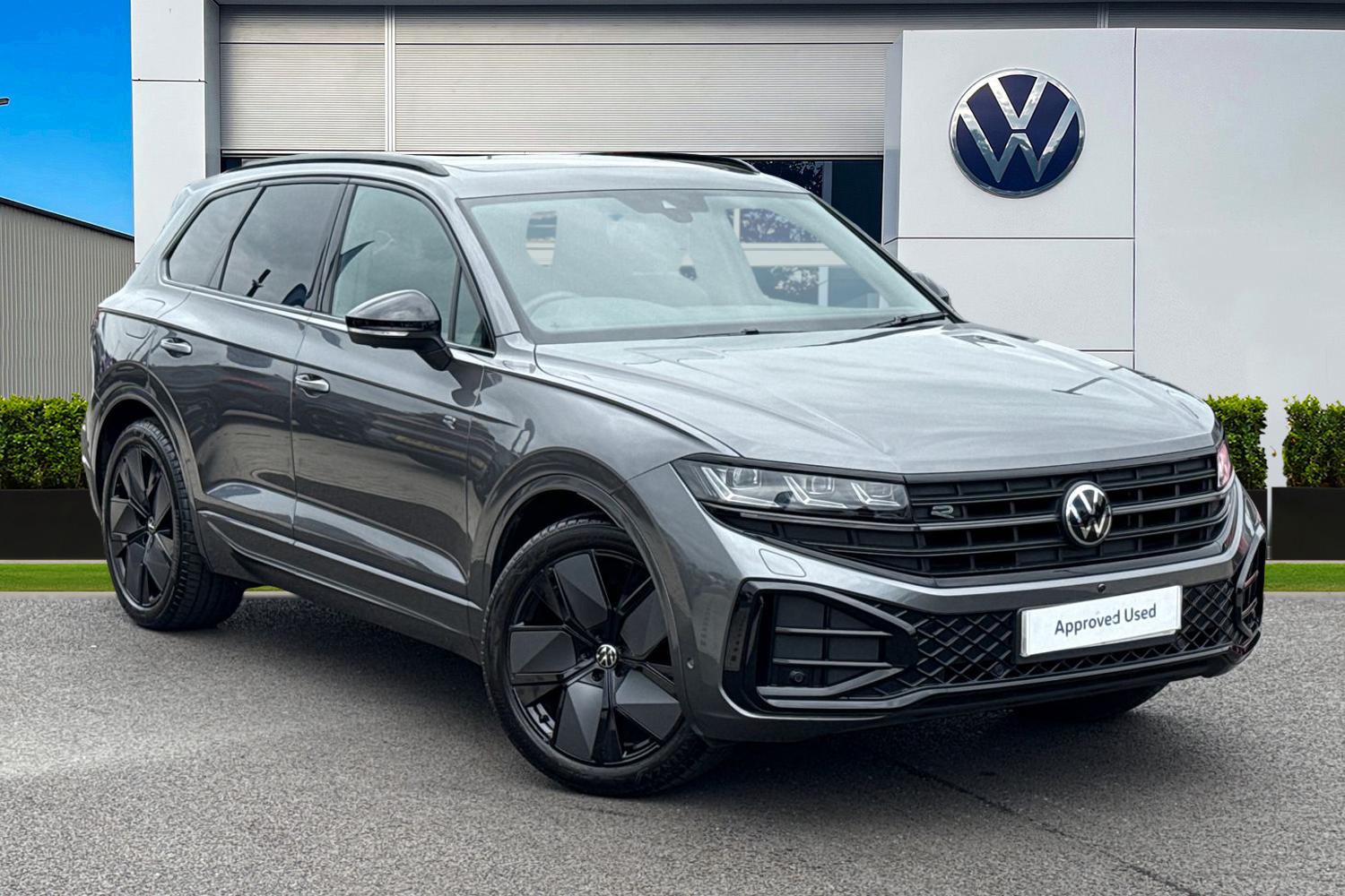 Main listing image - Volkswagen Touareg