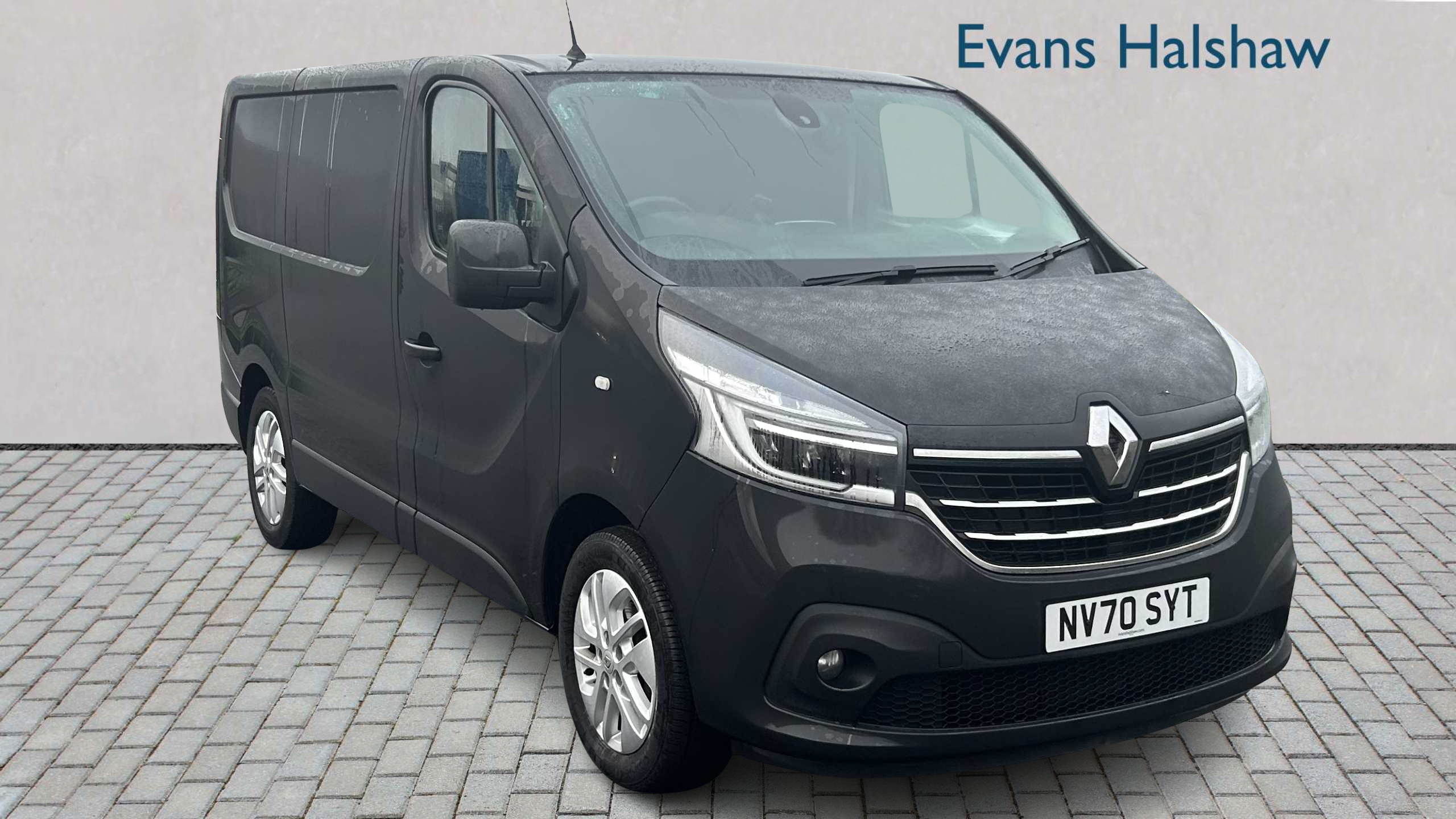Main listing image - Renault Trafic