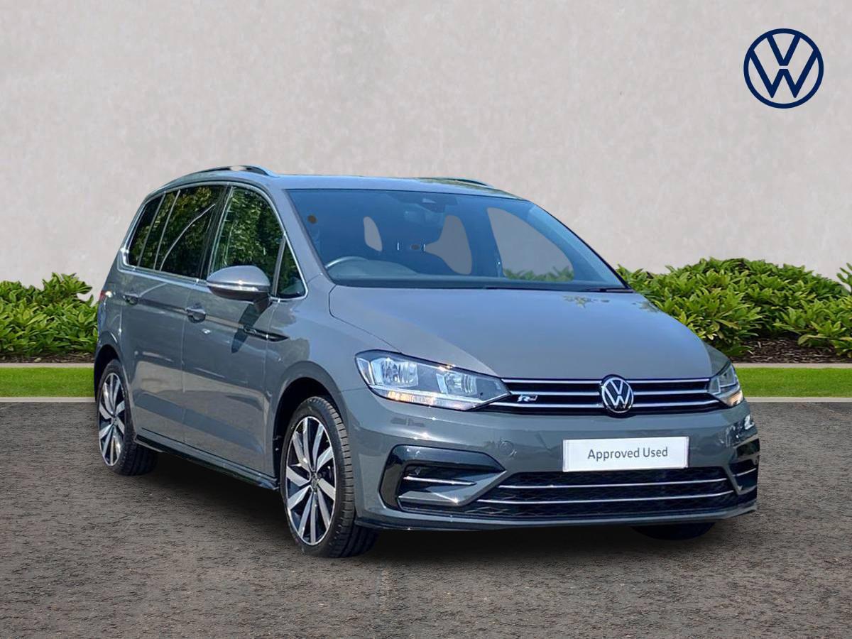 Main listing image - Volkswagen Touran