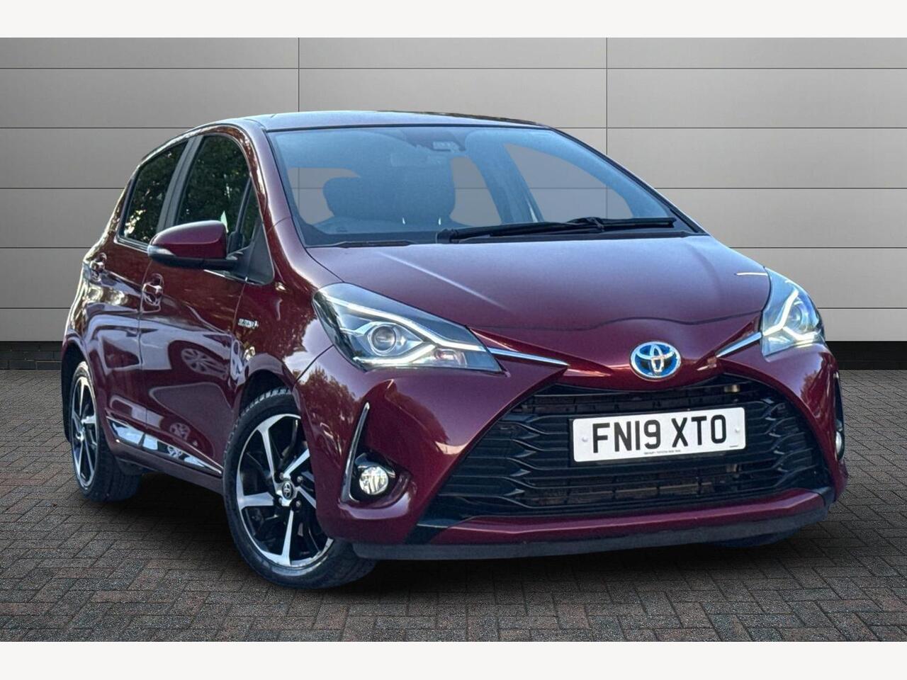 Main listing image - Toyota Yaris