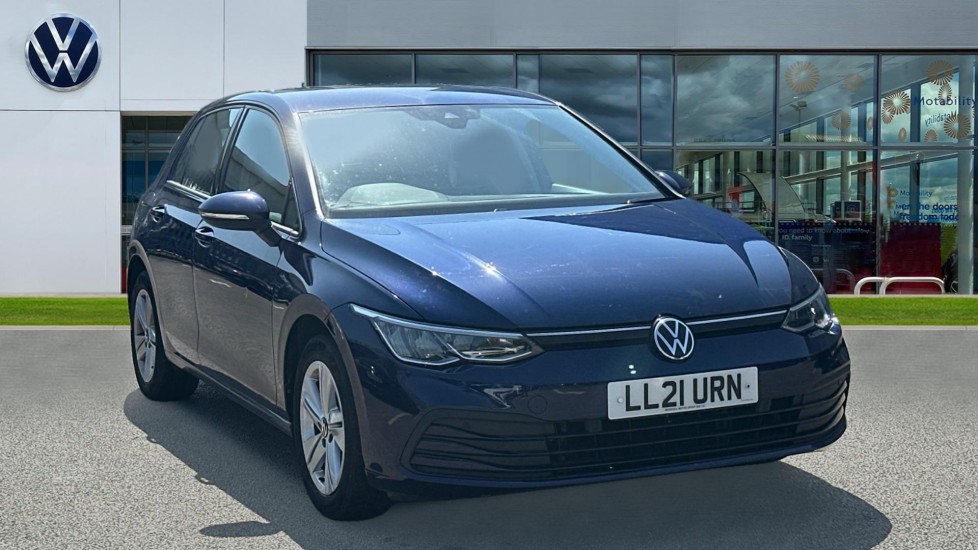 Main listing image - Volkswagen Golf
