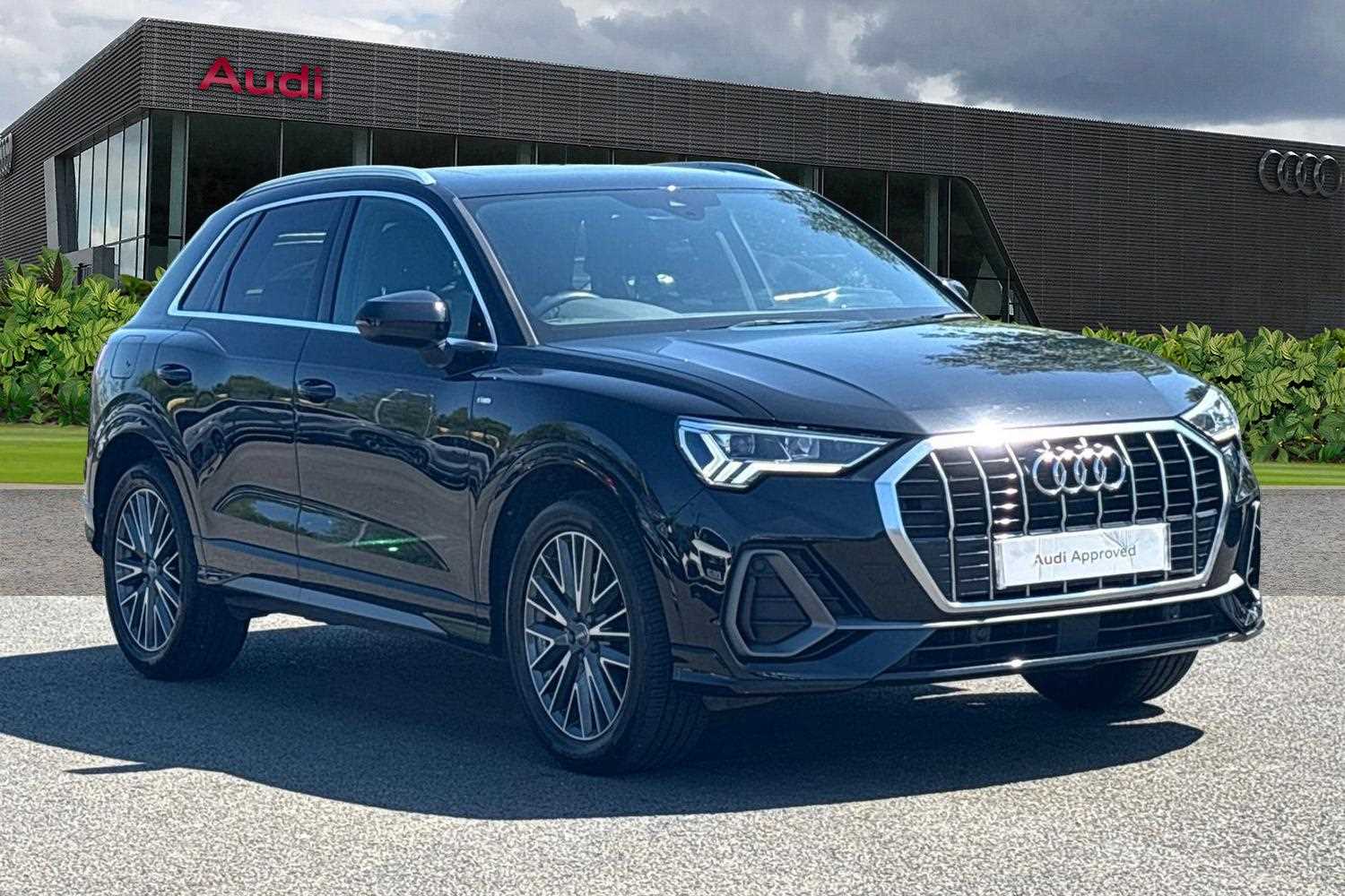 Main listing image - Audi Q3