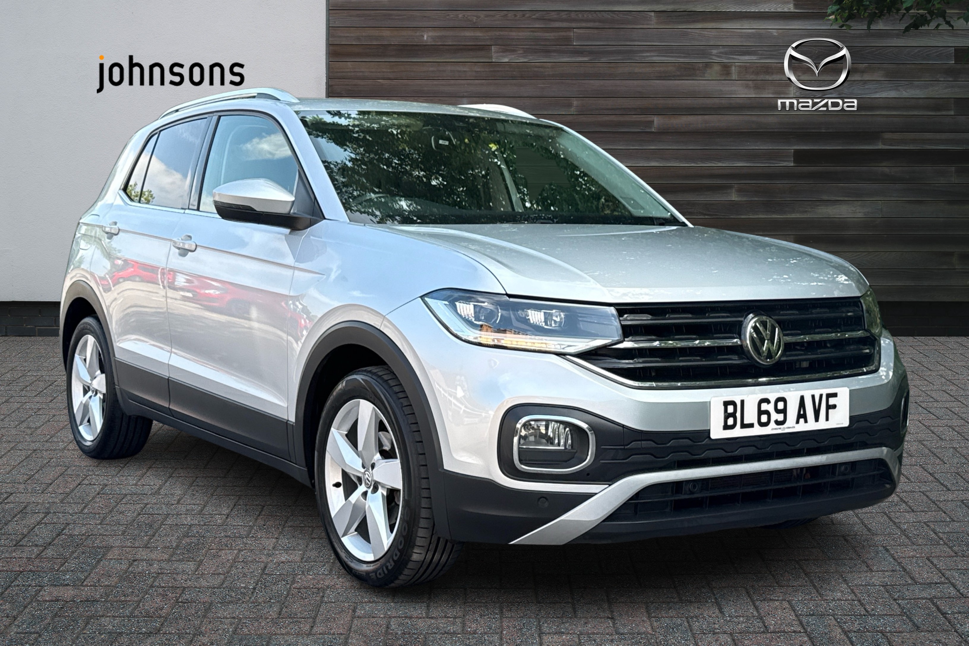Main listing image - Volkswagen T-Cross