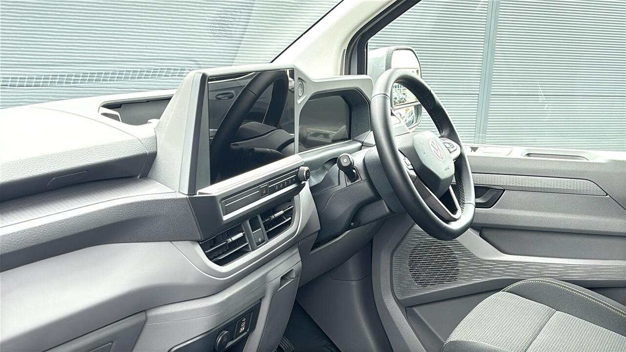 Main listing image - Volkswagen Transporter
