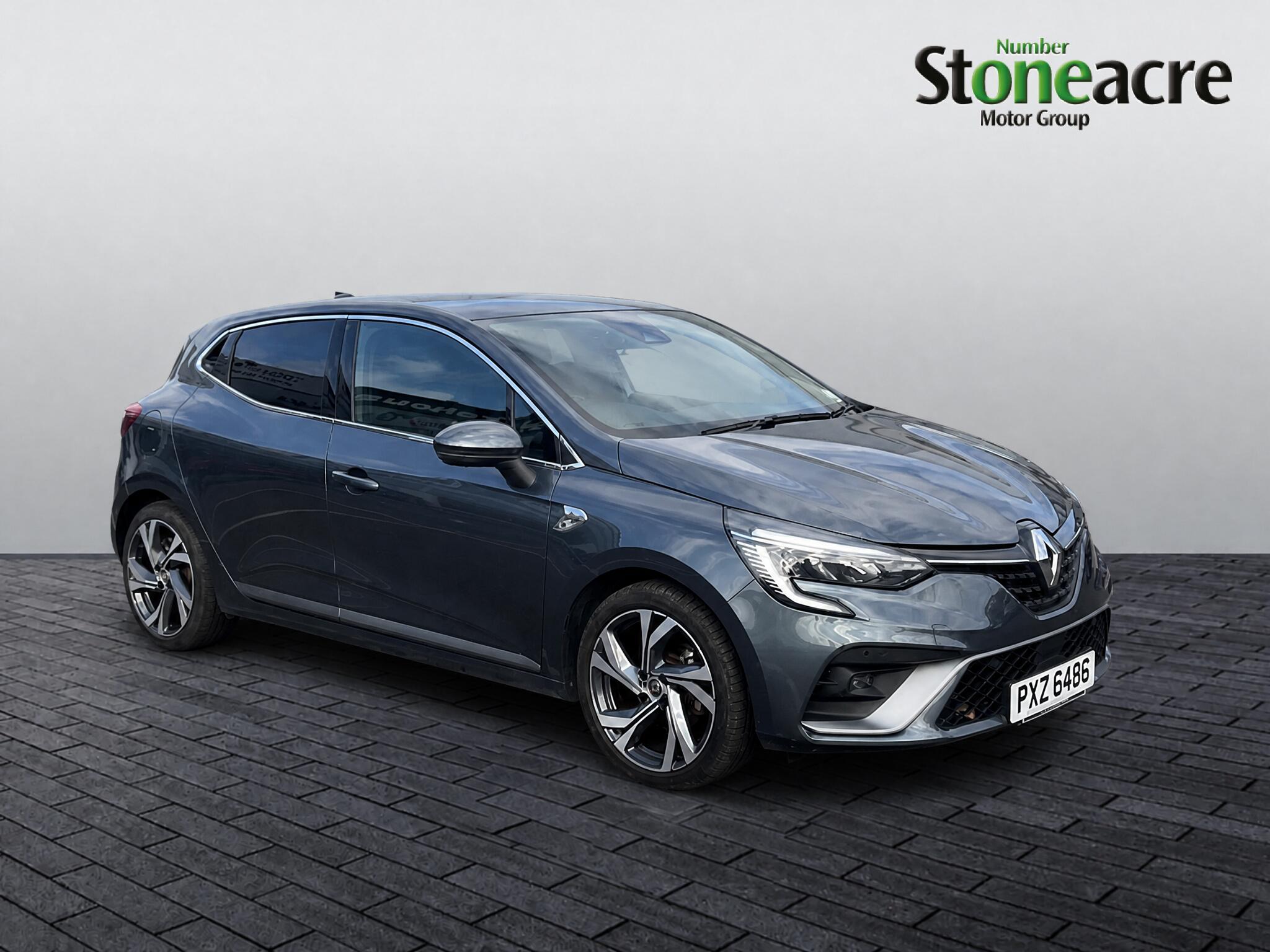 Main listing image - Renault Clio