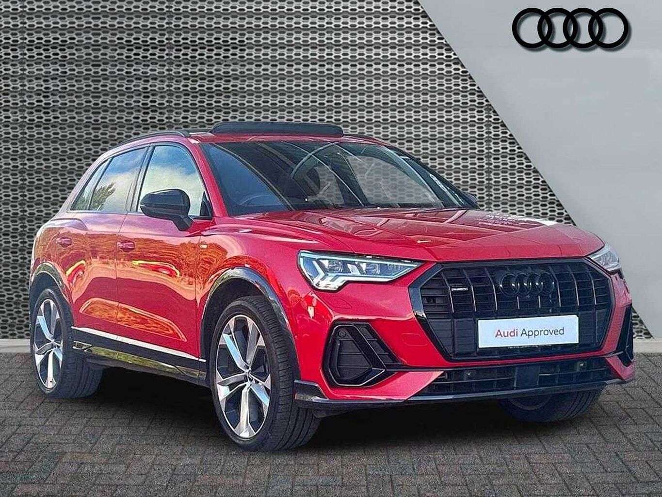 Main listing image - Audi Q3