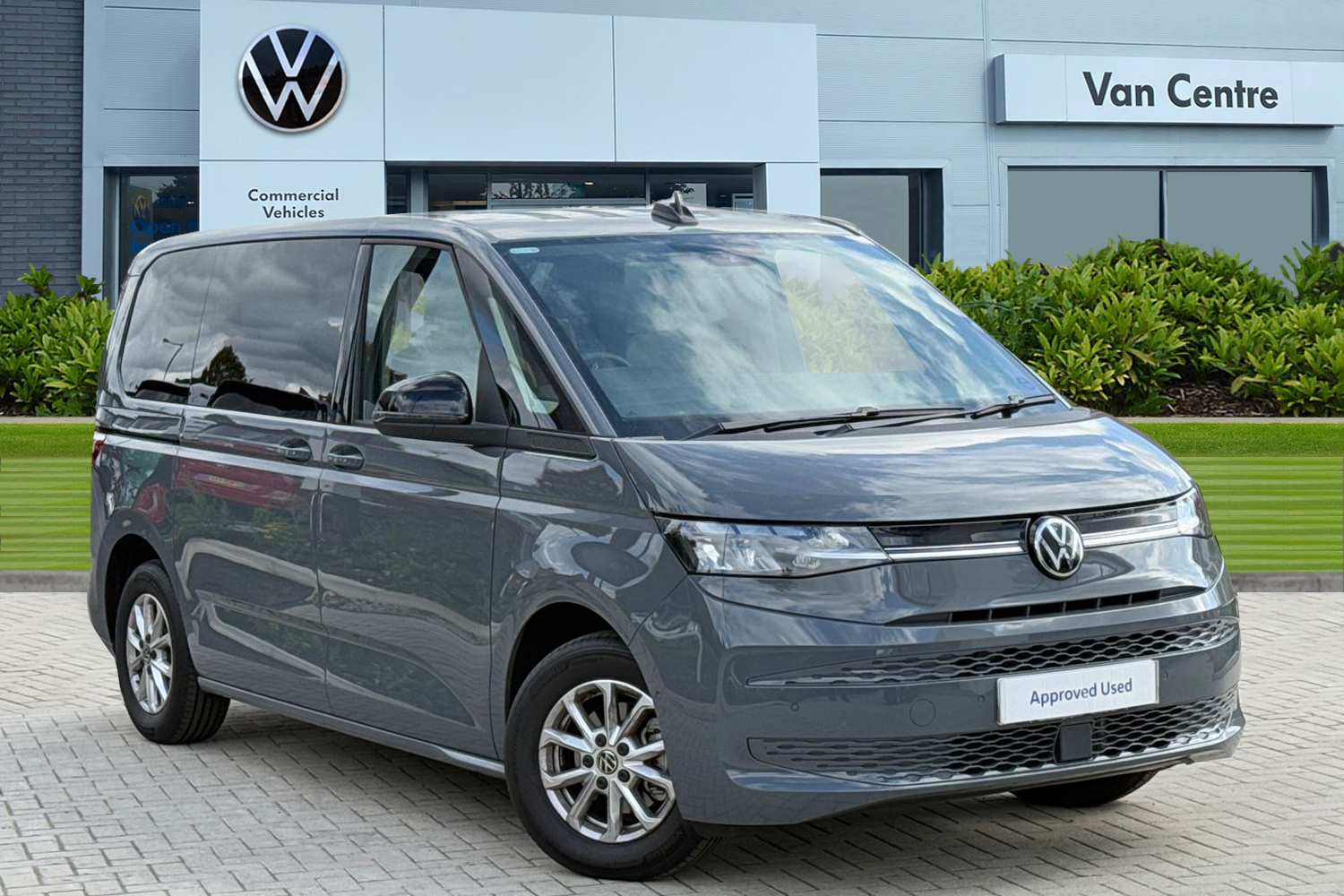 Main listing image - Volkswagen Multivan