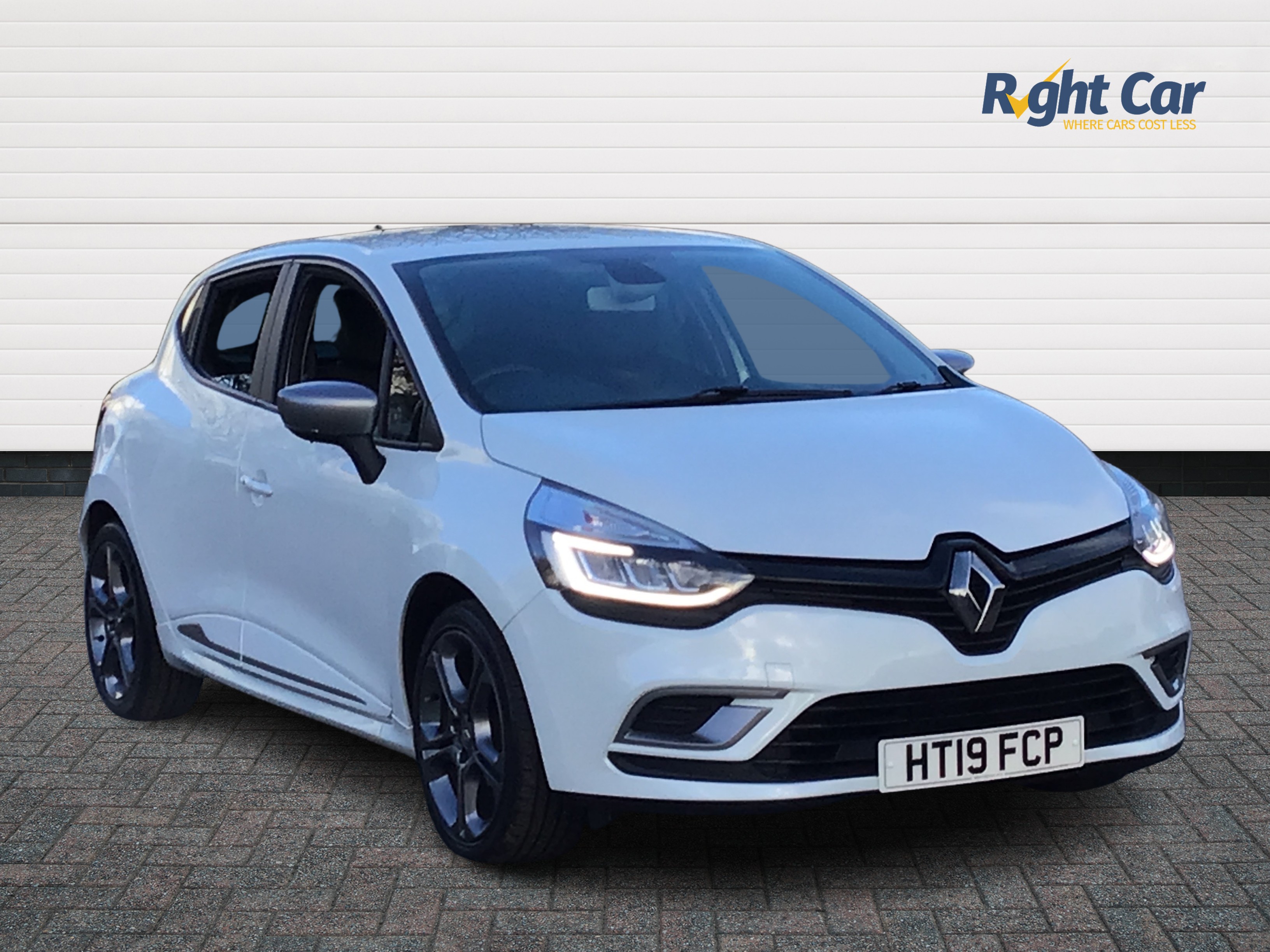 Main listing image - Renault Clio