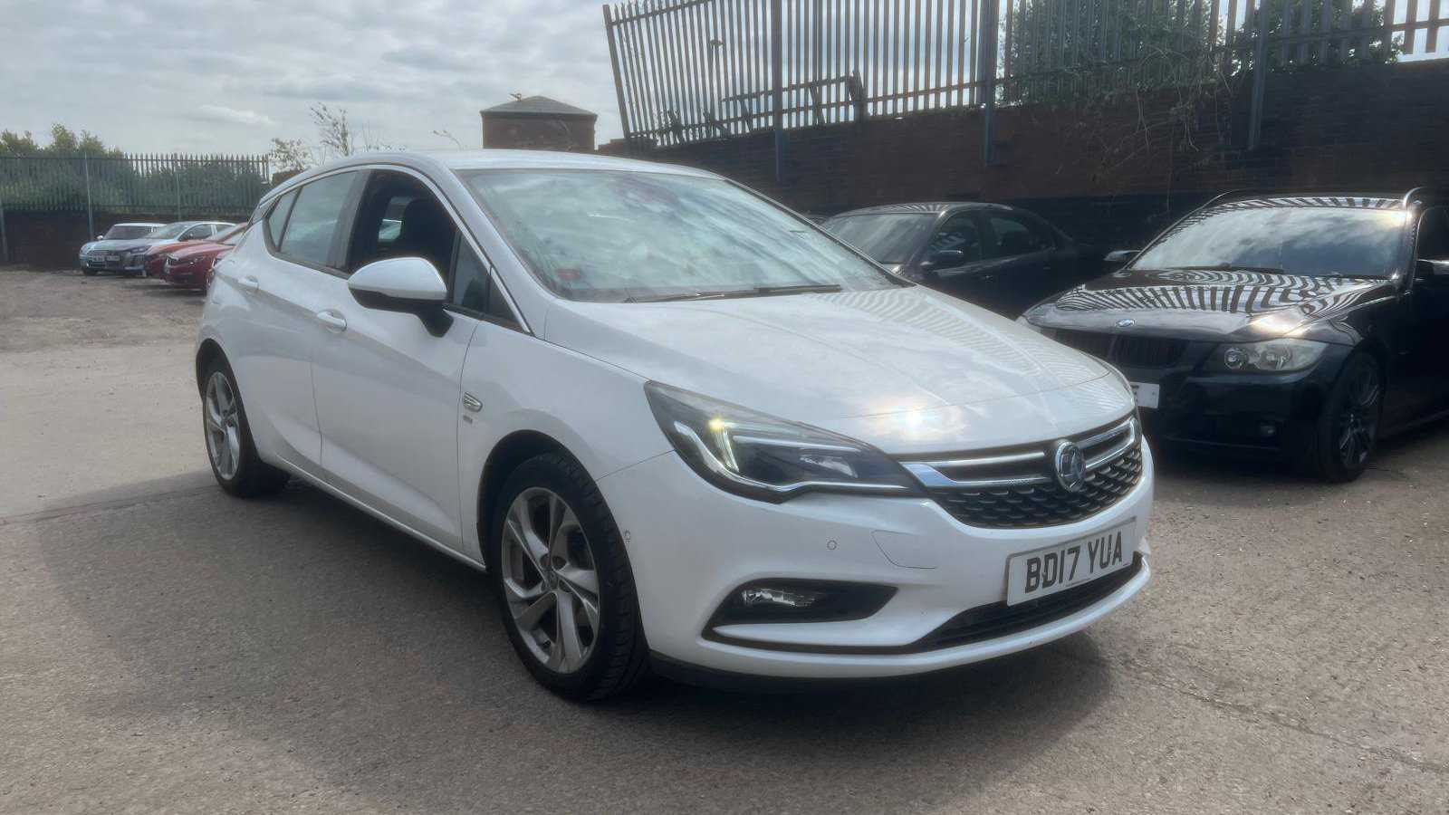 Main listing image - Vauxhall Astra