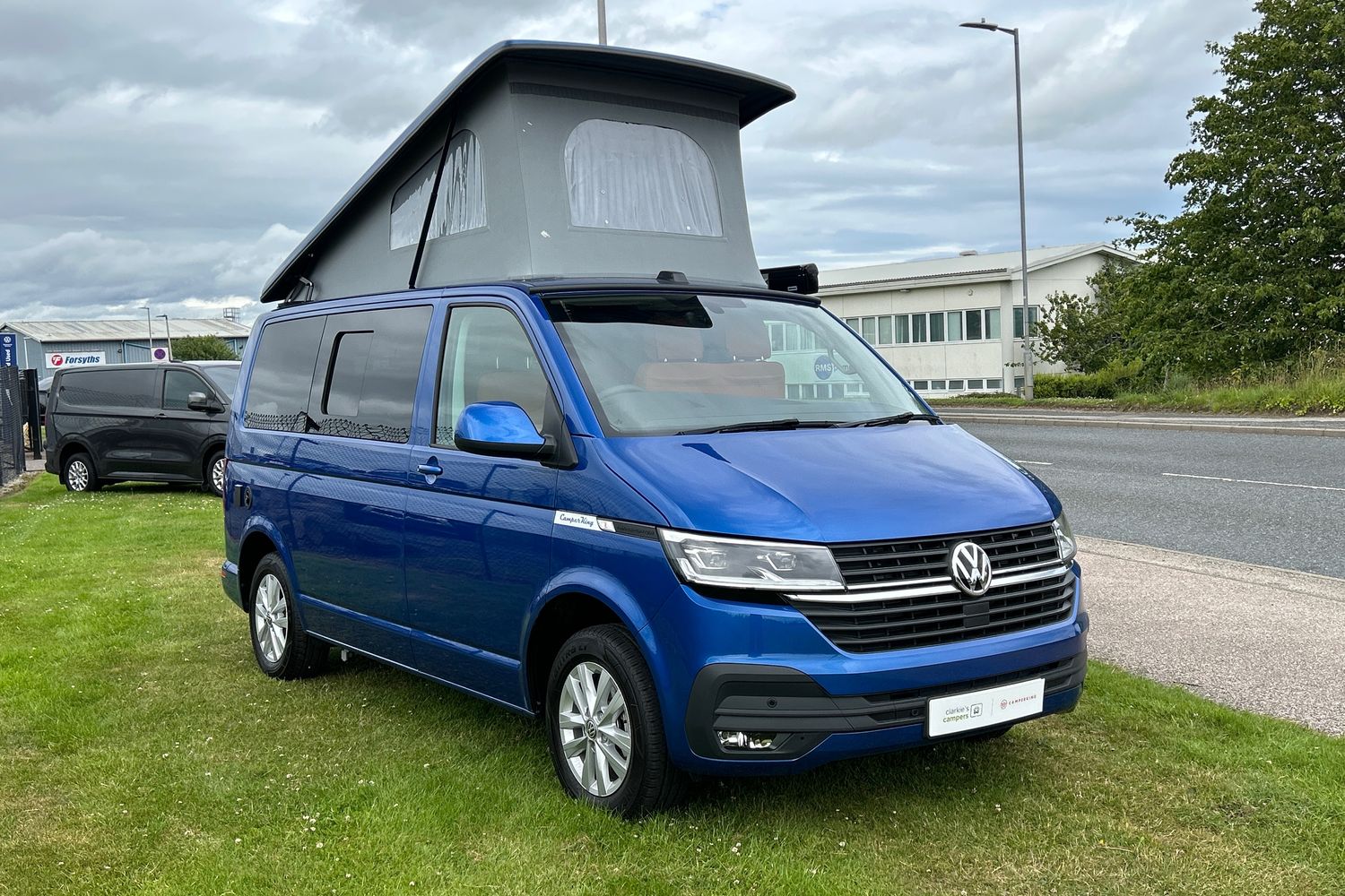 Main listing image - Volkswagen Transporter