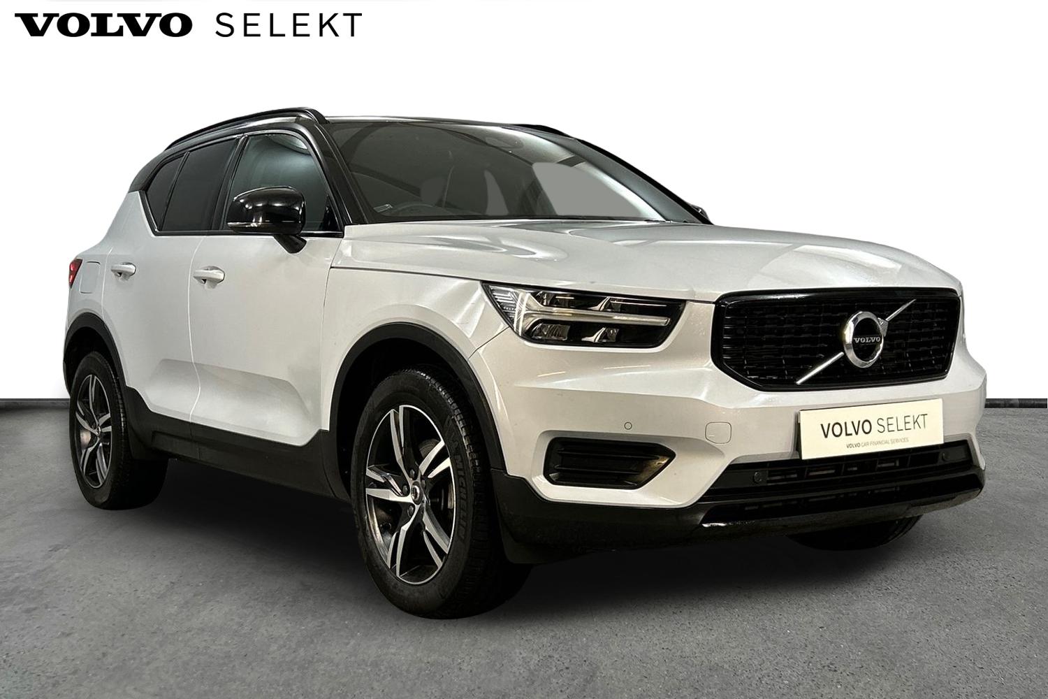 Main listing image - Volvo XC40