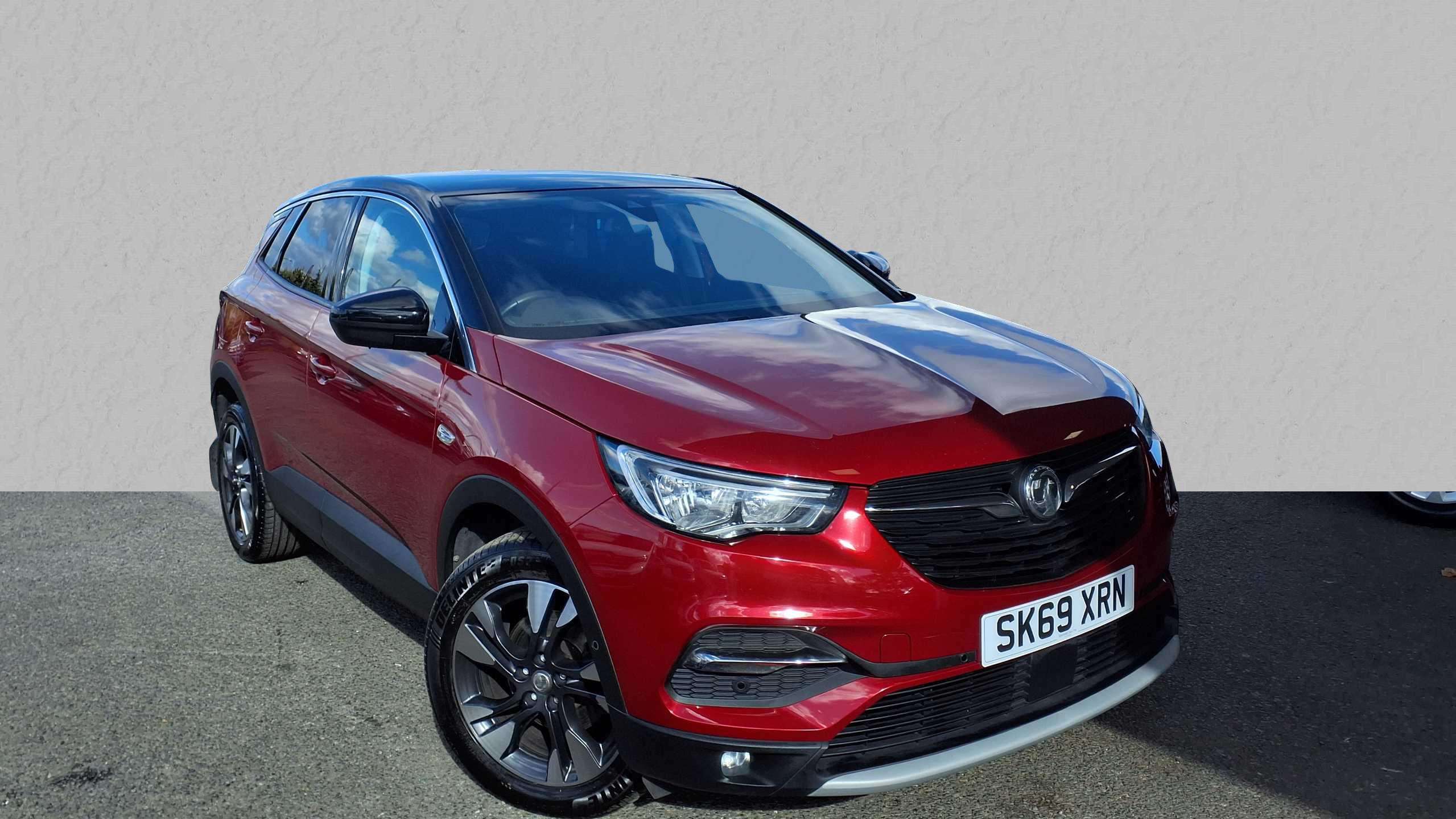 Main listing image - Vauxhall Grandland X
