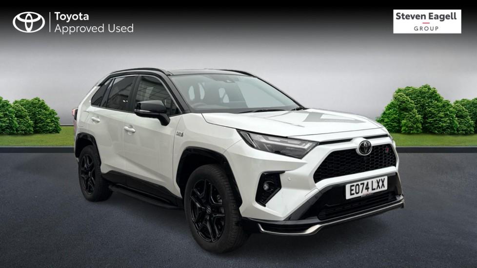 Main listing image - Toyota RAV4