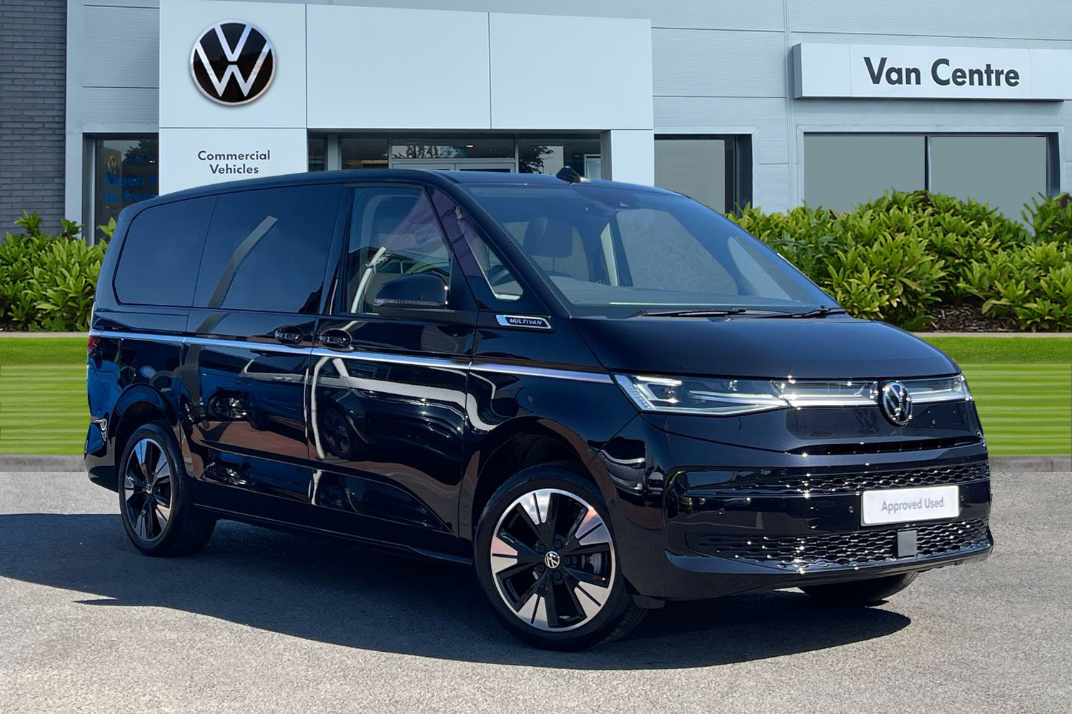 Main listing image - Volkswagen Multivan