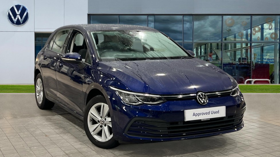 Main listing image - Volkswagen Golf