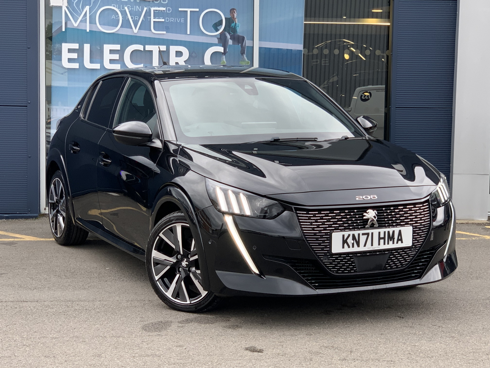 Main listing image - Peugeot 208