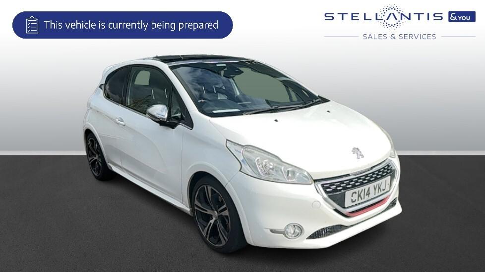 Main listing image - Peugeot 208