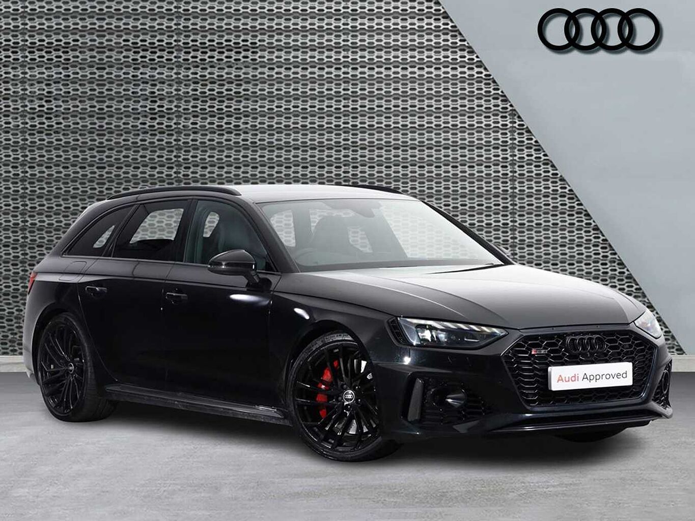 Main listing image - Audi RS4