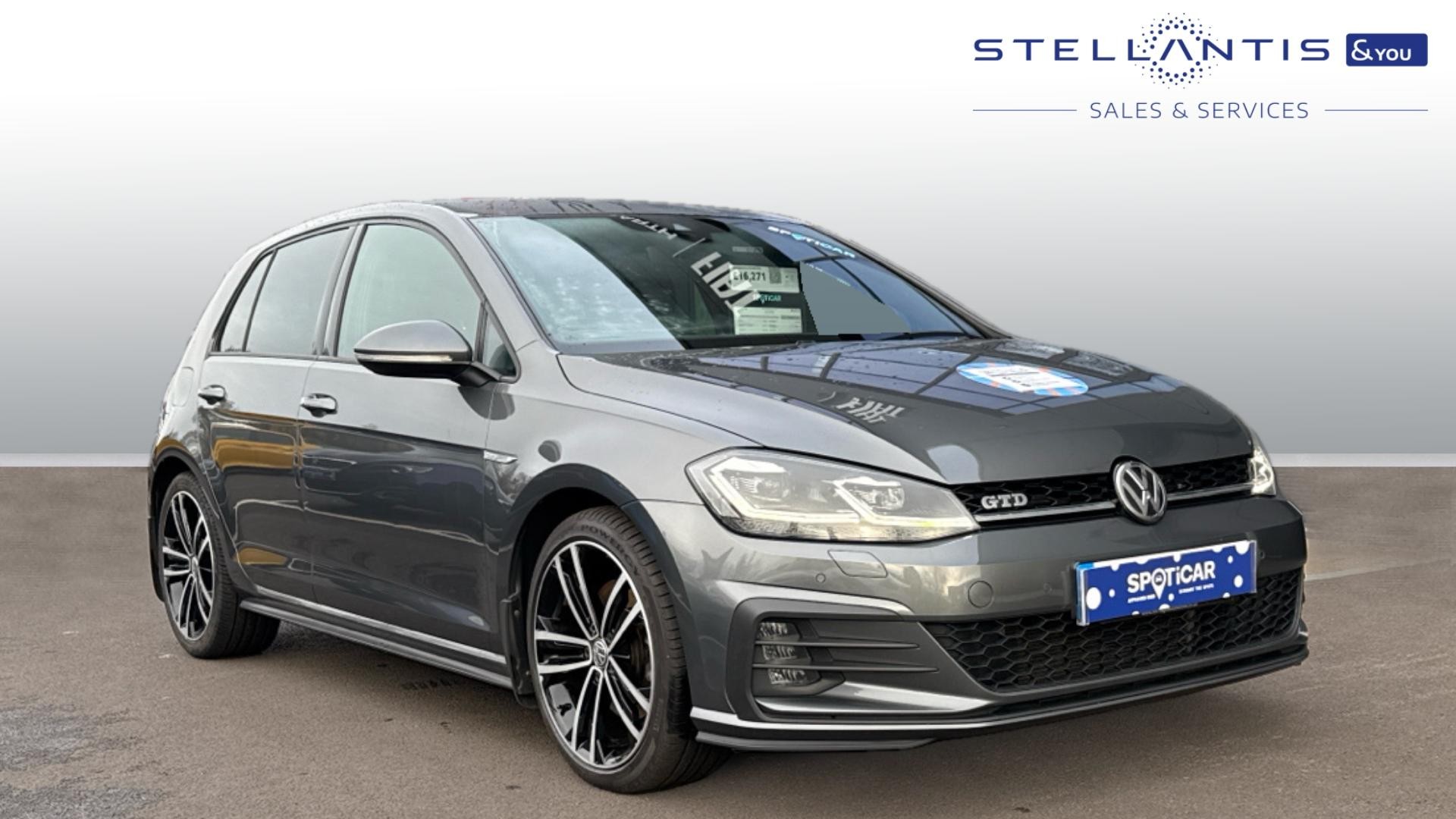 Main listing image - Volkswagen Golf