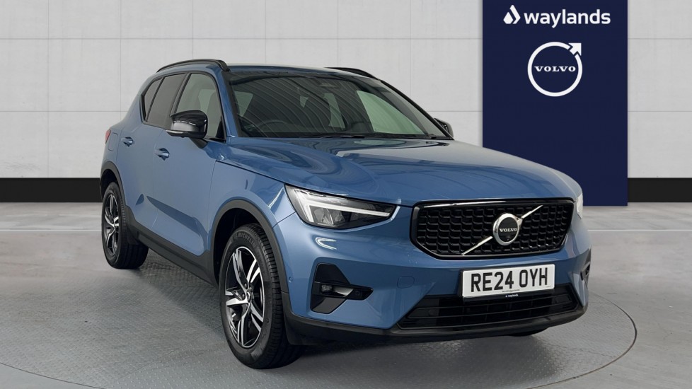 Main listing image - Volvo XC40