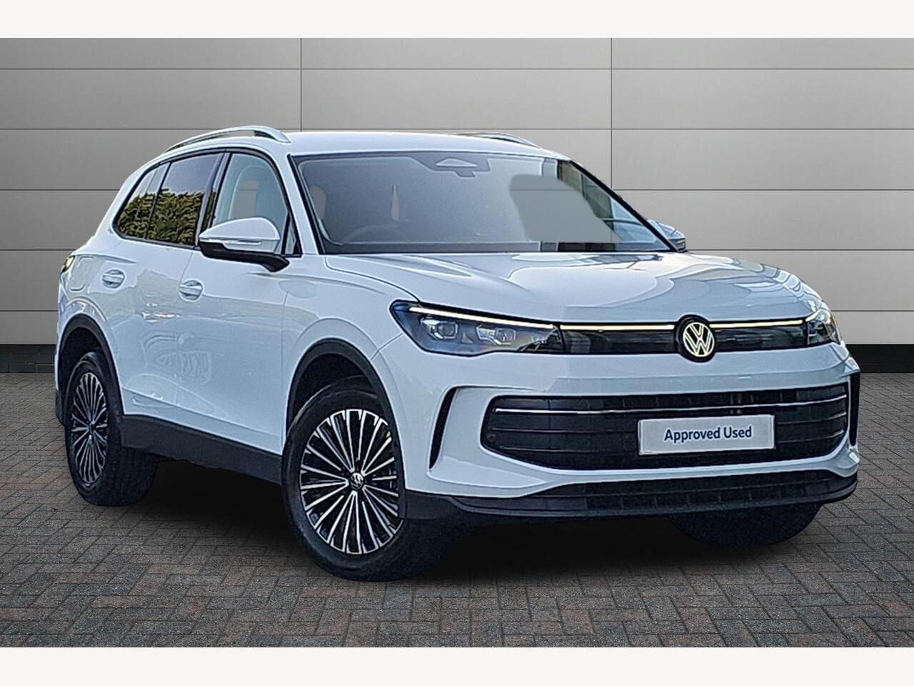 Main listing image - Volkswagen Tiguan