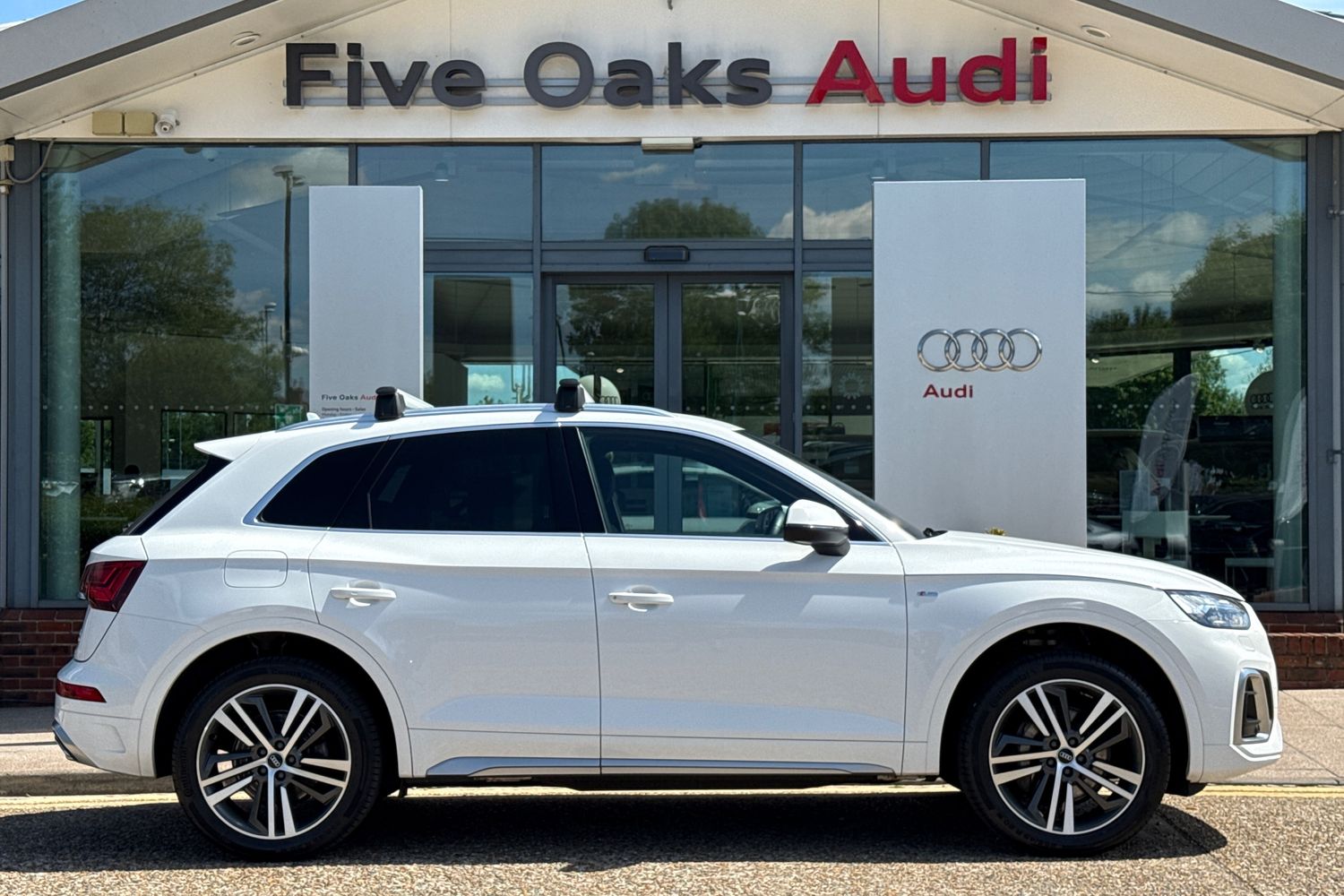 Main listing image - Audi Q5