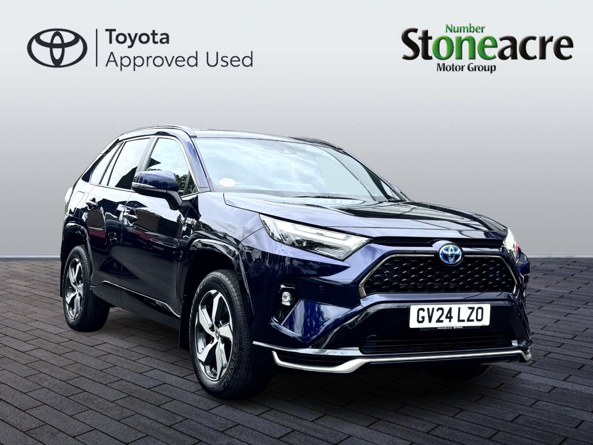 Main listing image - Toyota RAV4