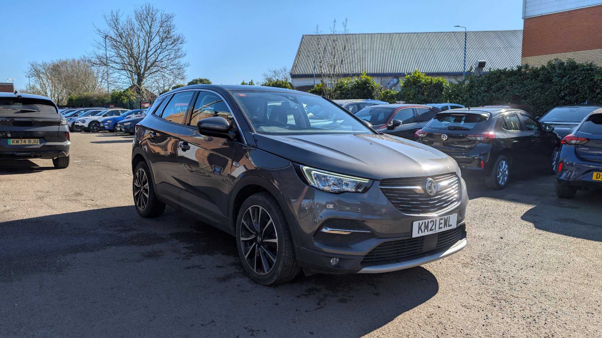 Main listing image - Vauxhall Grandland X