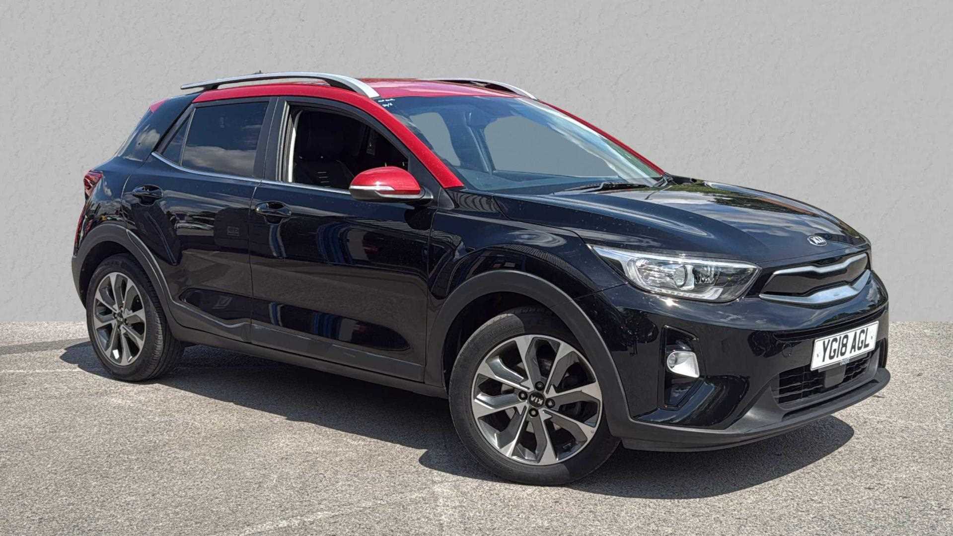 Main listing image - Kia Stonic