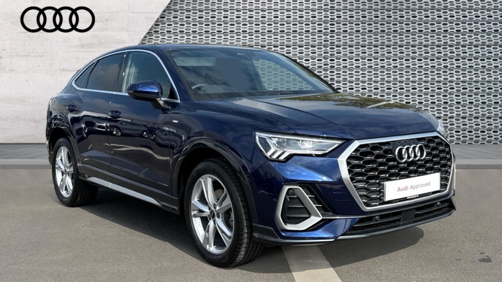 Main listing image - Audi Q3