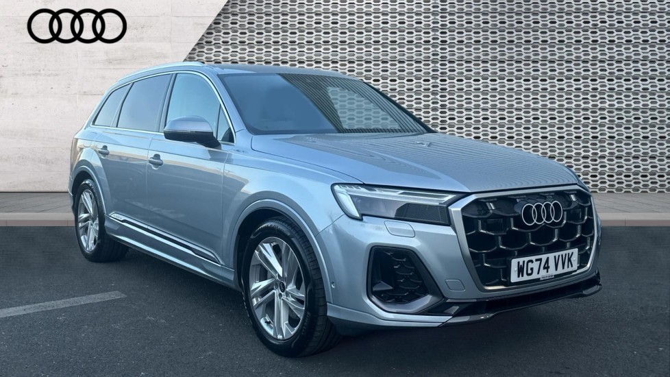 Main listing image - Audi Q7