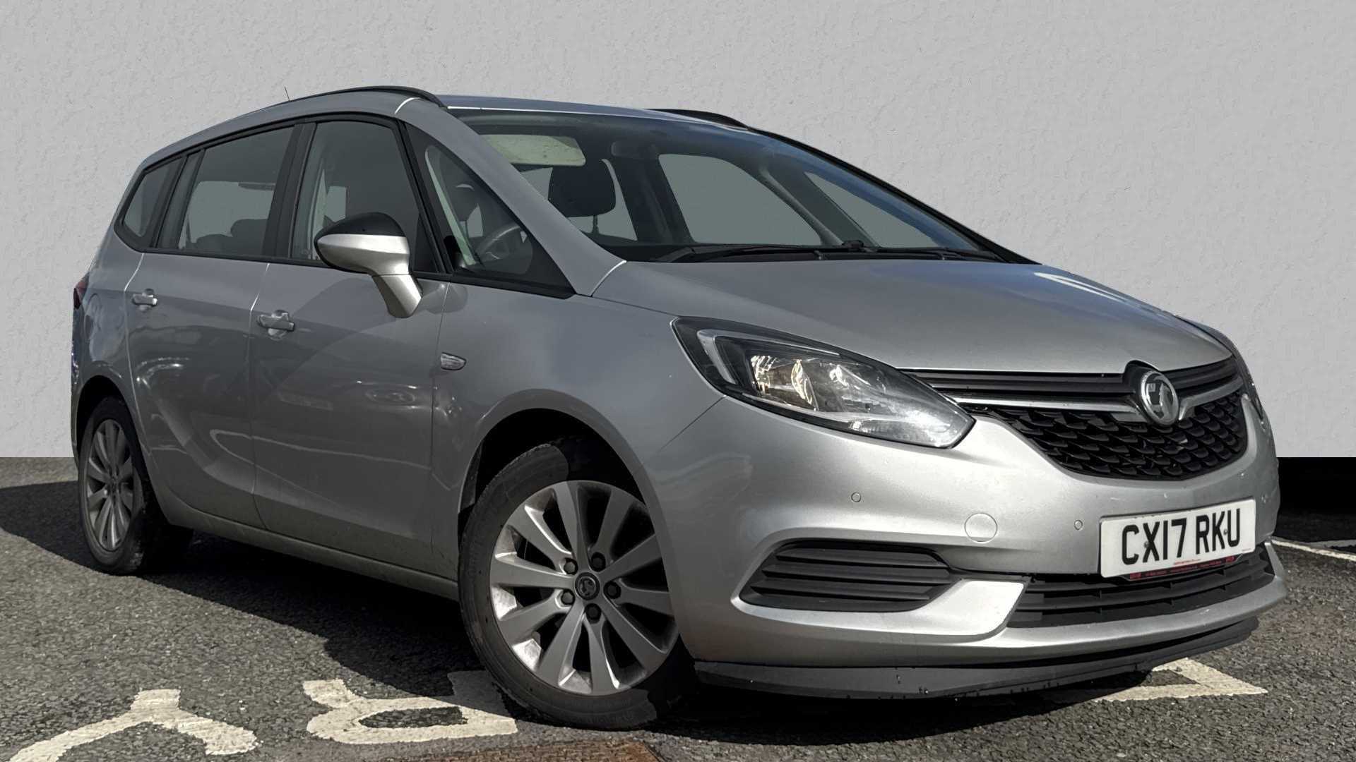 Main listing image - Vauxhall Zafira