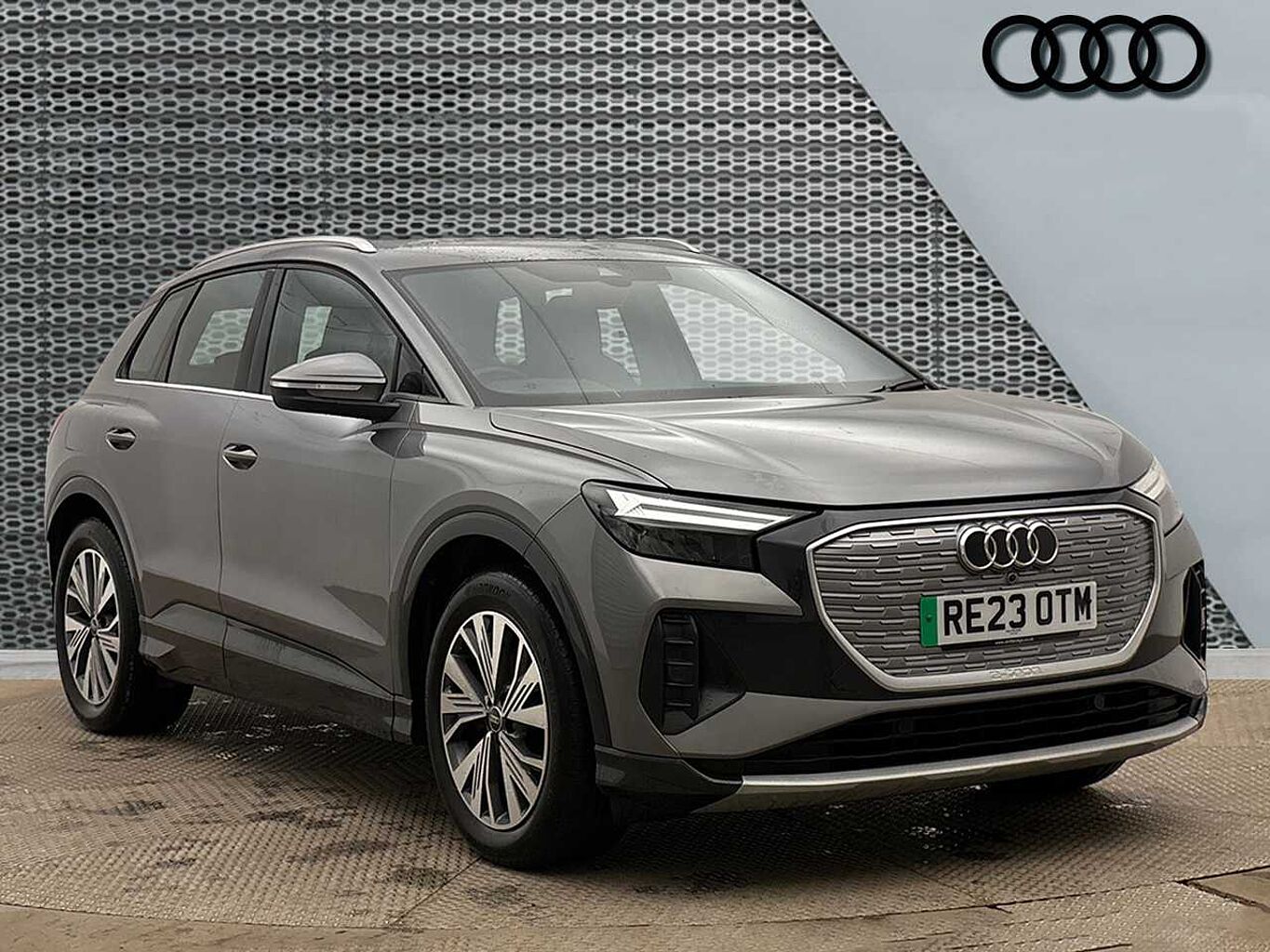 Main listing image - Audi Q4