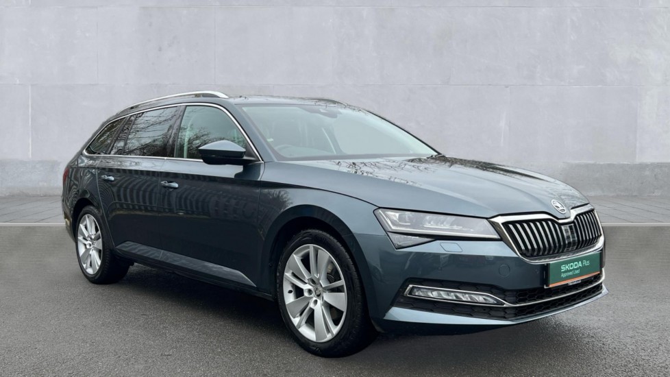 Main listing image - Skoda Superb