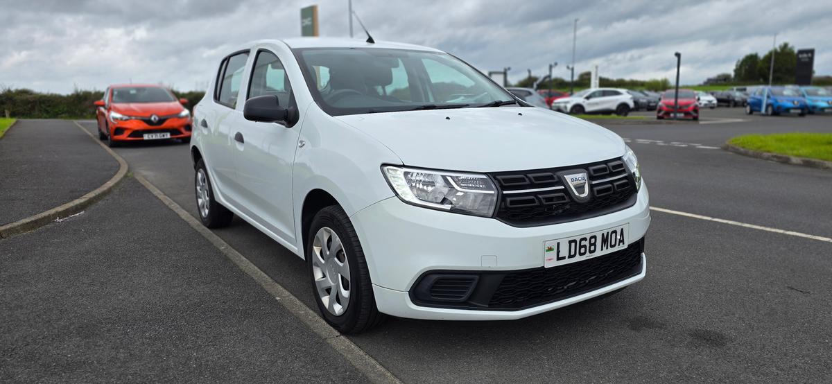 Main listing image - Dacia Sandero