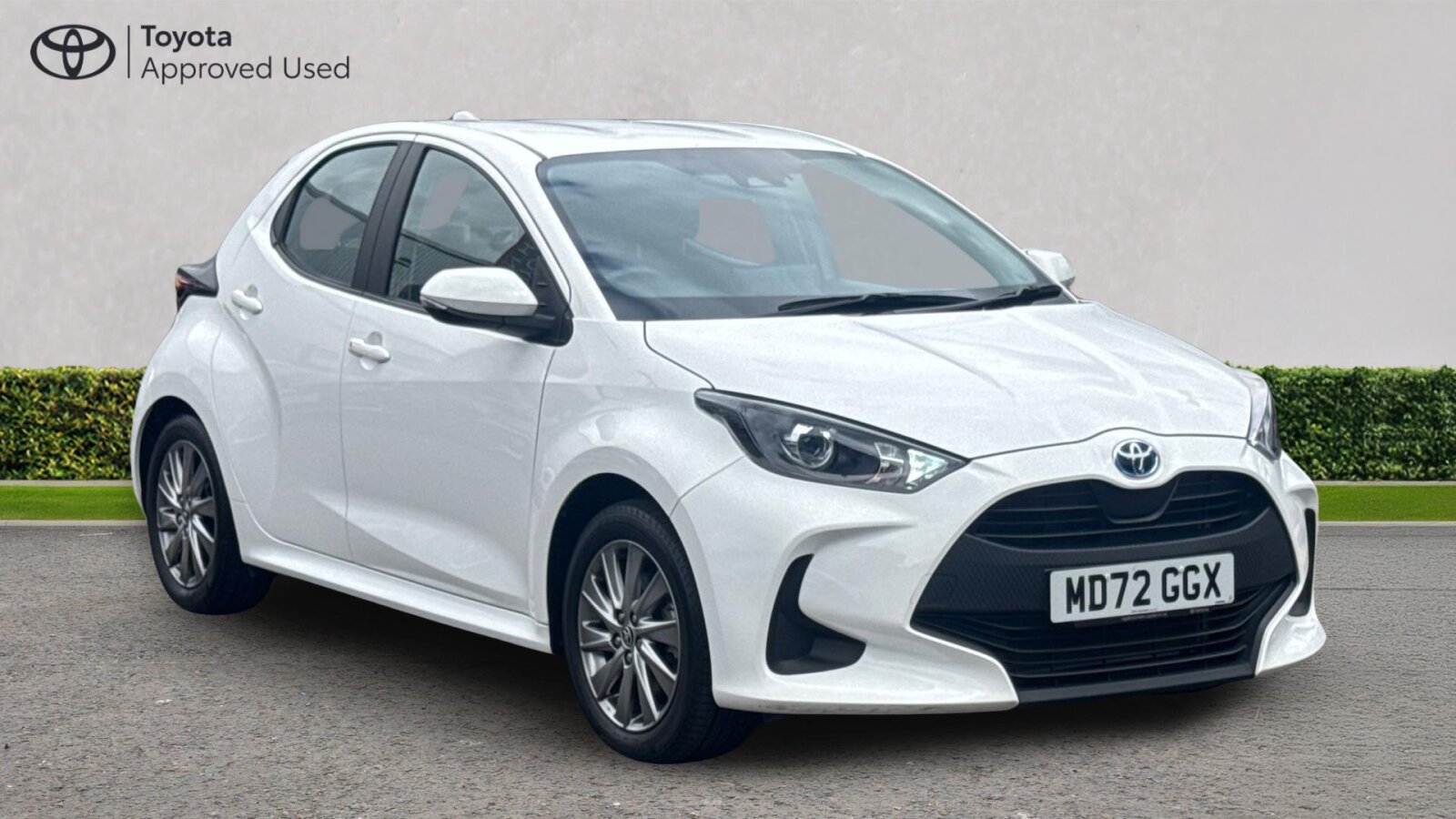 Main listing image - Toyota Yaris