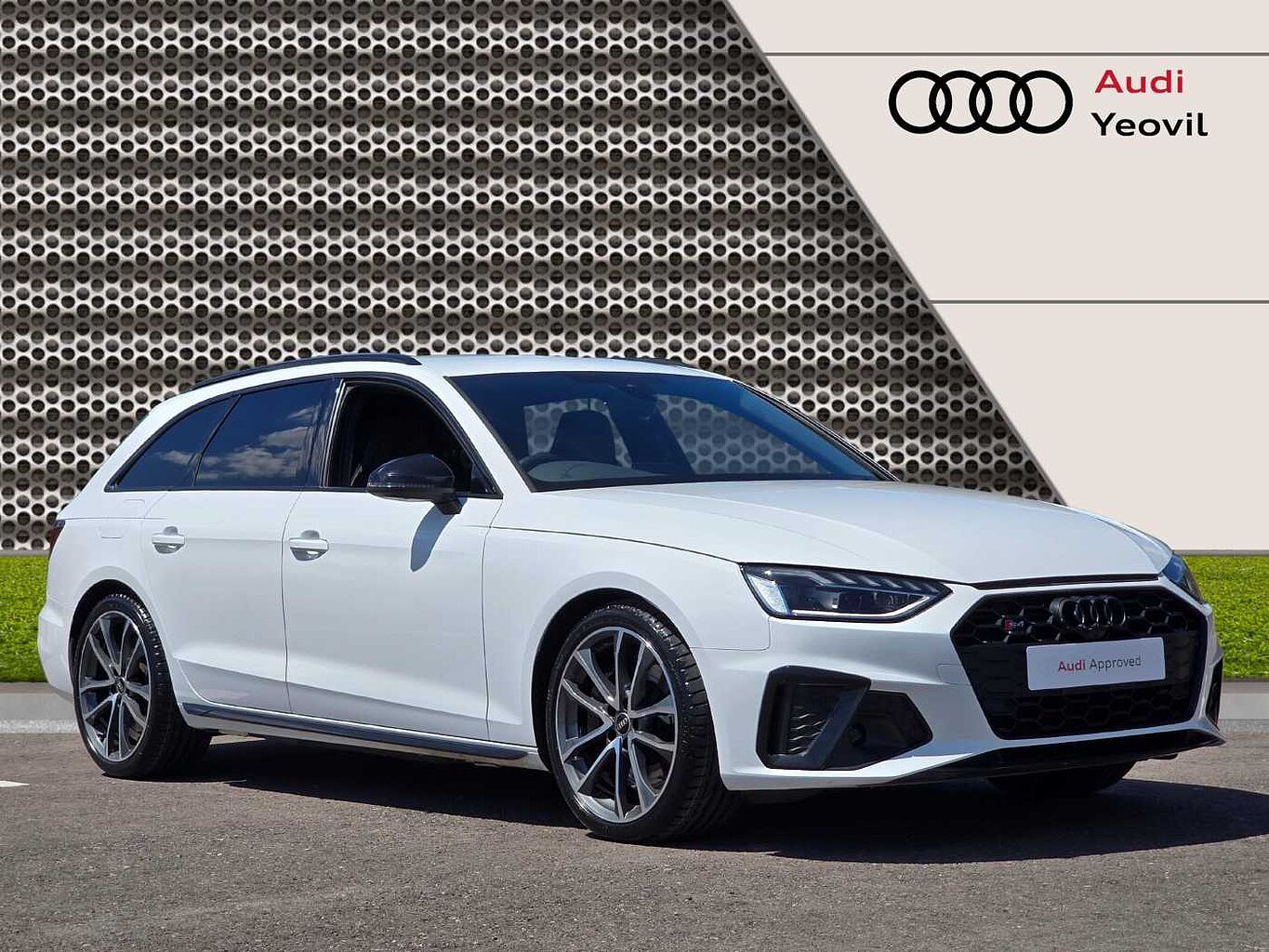 Main listing image - Audi S4