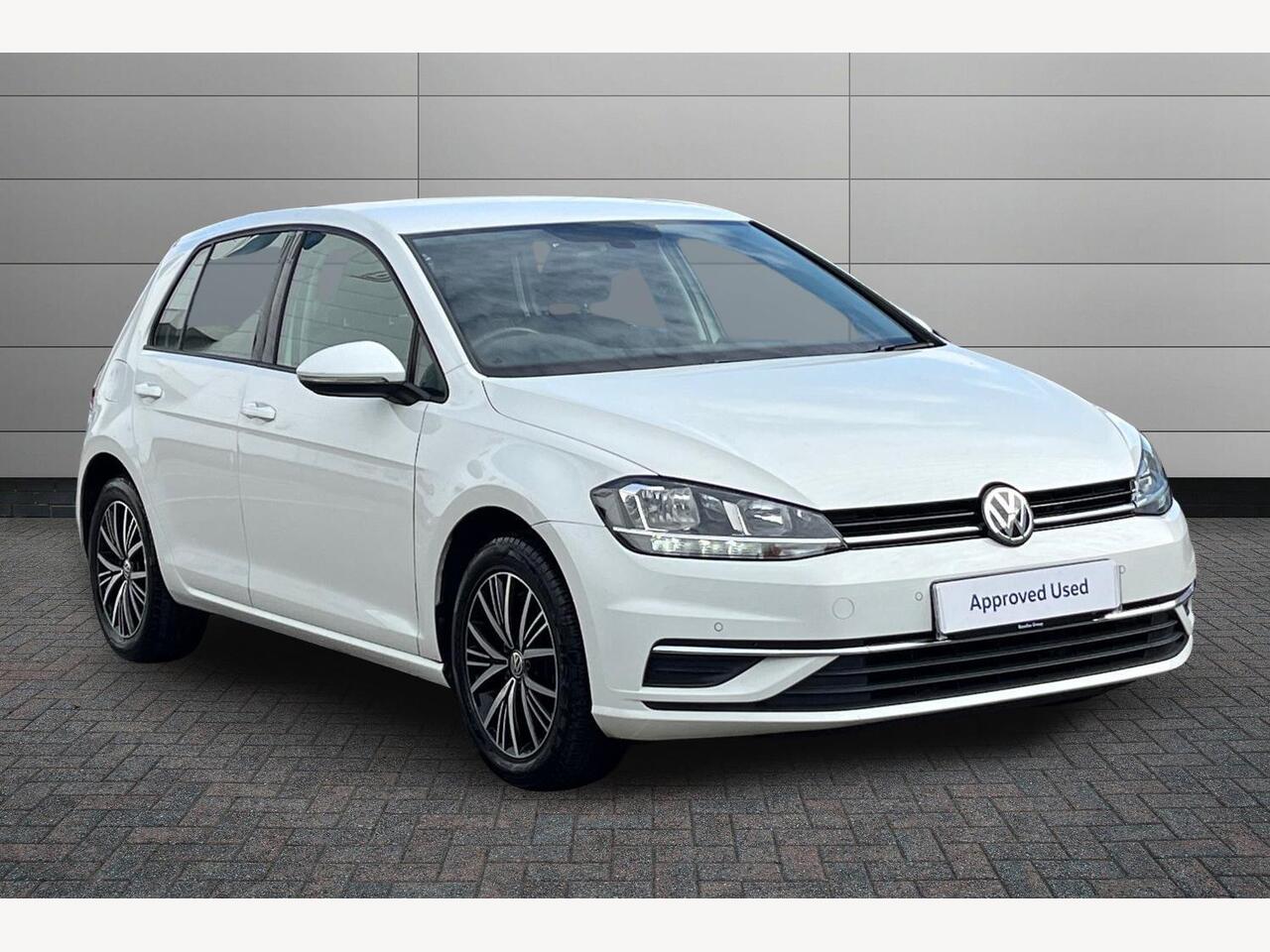 Main listing image - Volkswagen Golf